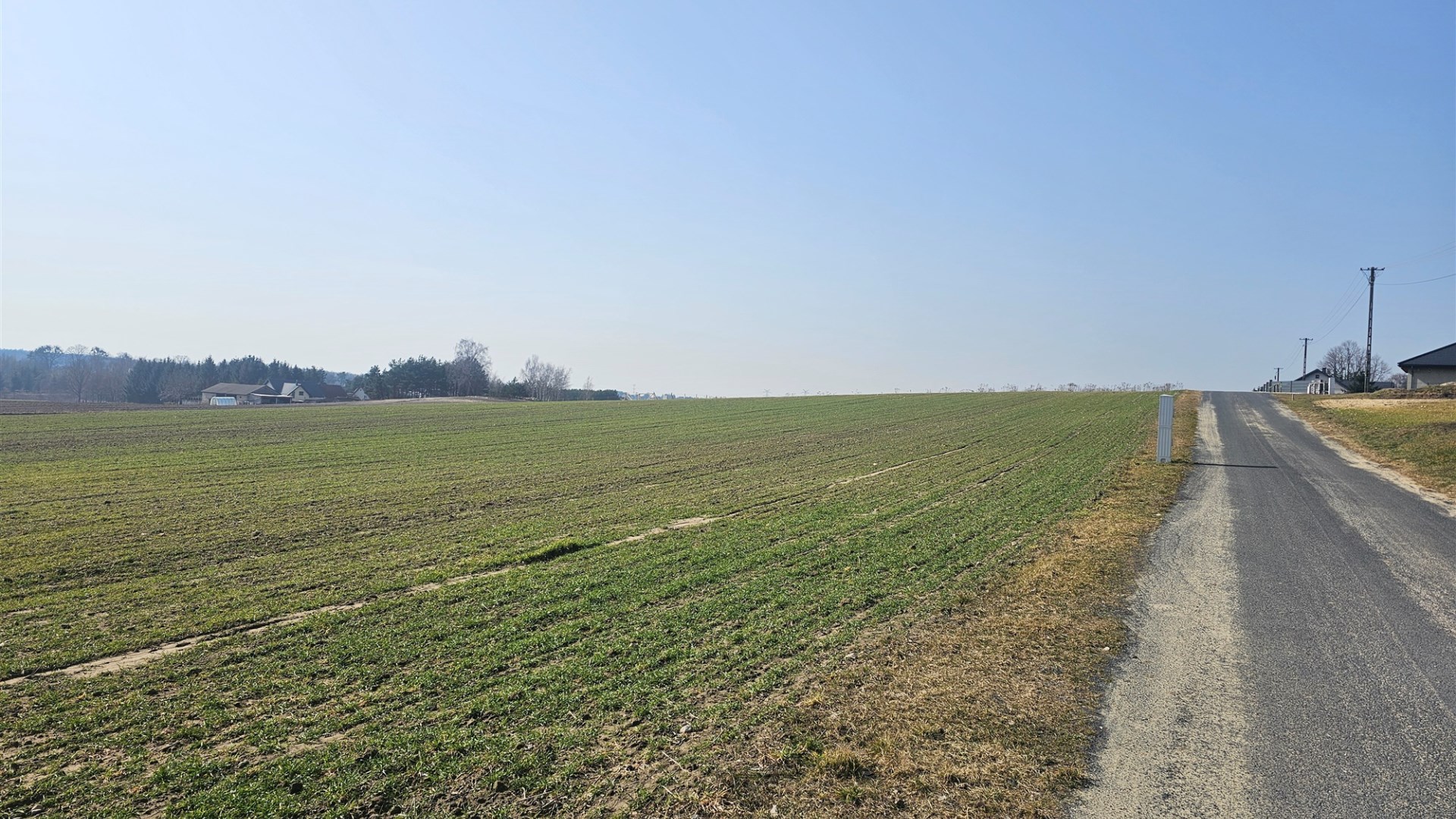 Działka na sprzedaż